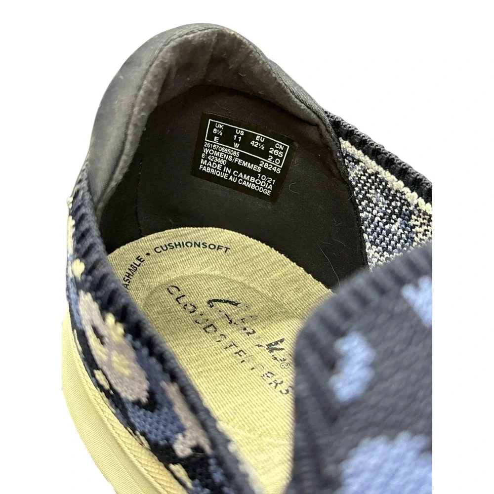 CLOUDSTEPPERS by Clarks Washable Knit Slip-Ons Adella Step Navy/Floral Size 11 M